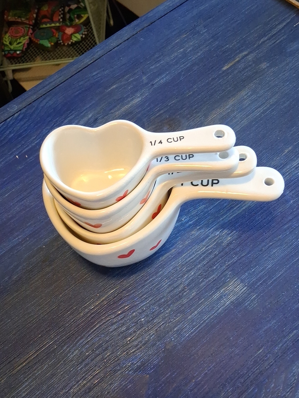 White Heart-Shaped Ceramic Measuring Cups with Red Hearts - Set of 4